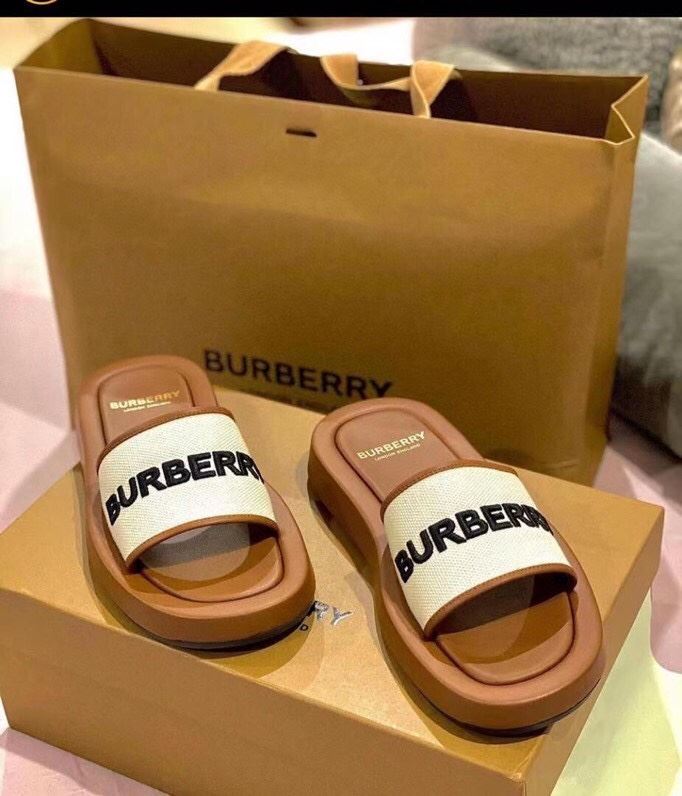 Burberry Slippers